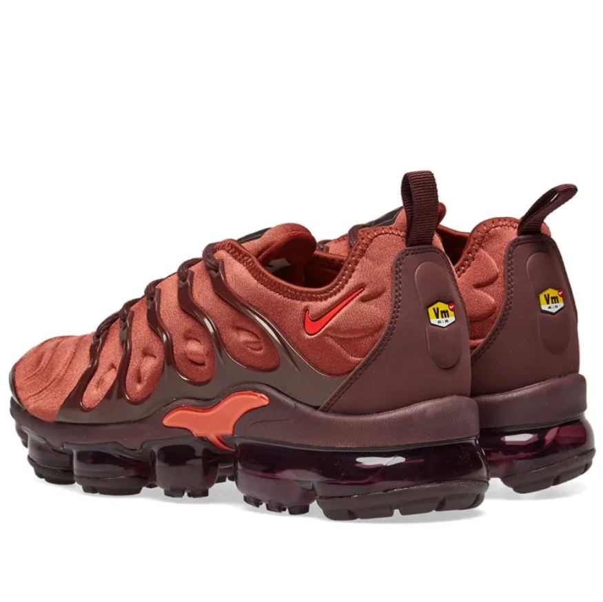 vm air nike red