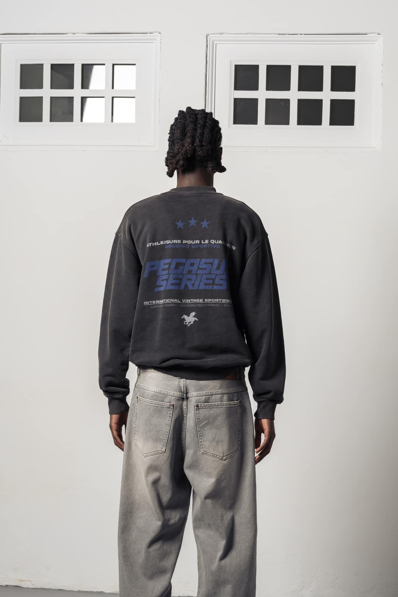 Goodies Sportive - Pegasus Series Fadeout Crewneck (Black Fadeout)