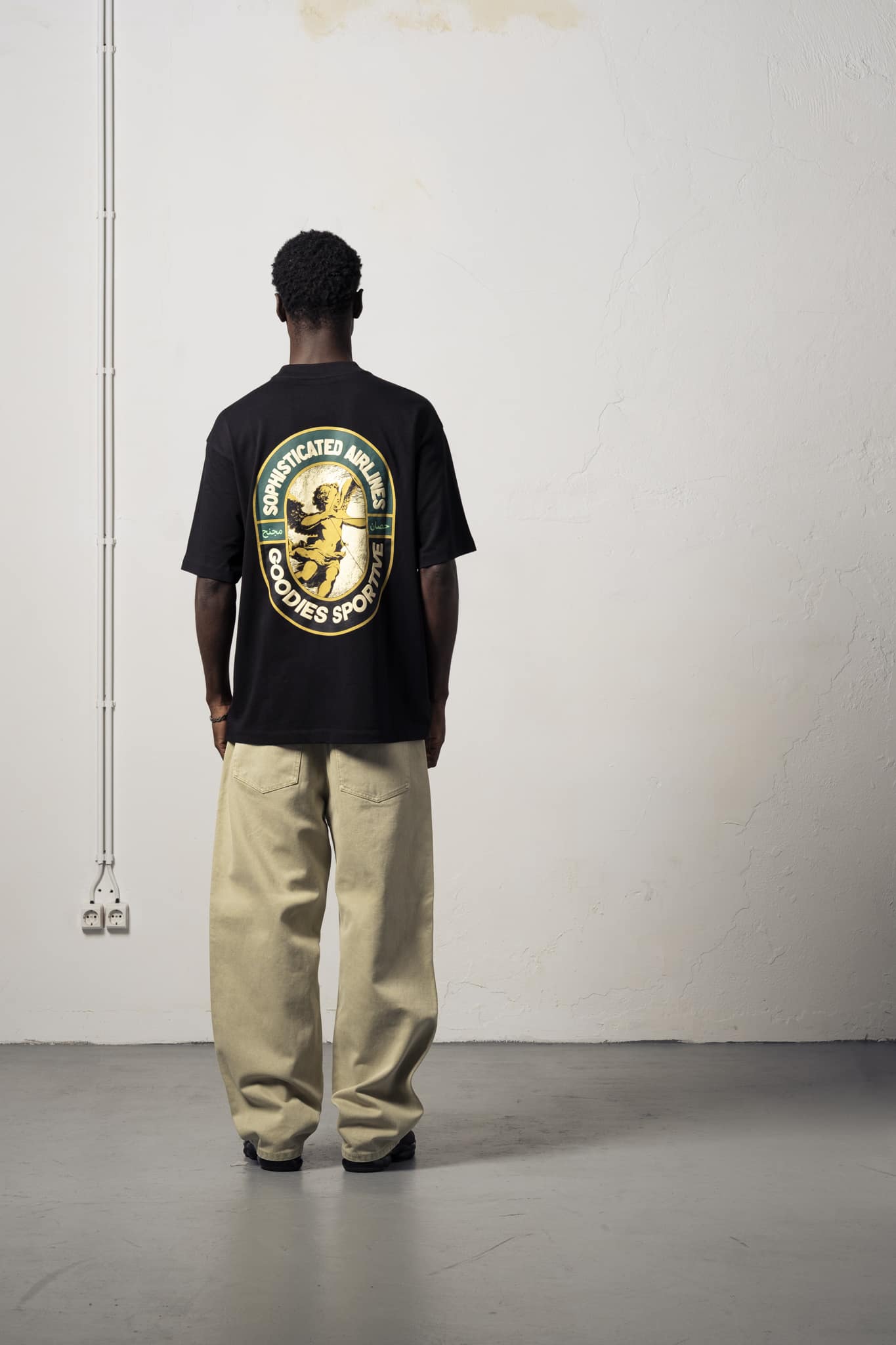Goodies Sportive - Sophisticated Airlines Black Tee (Black)