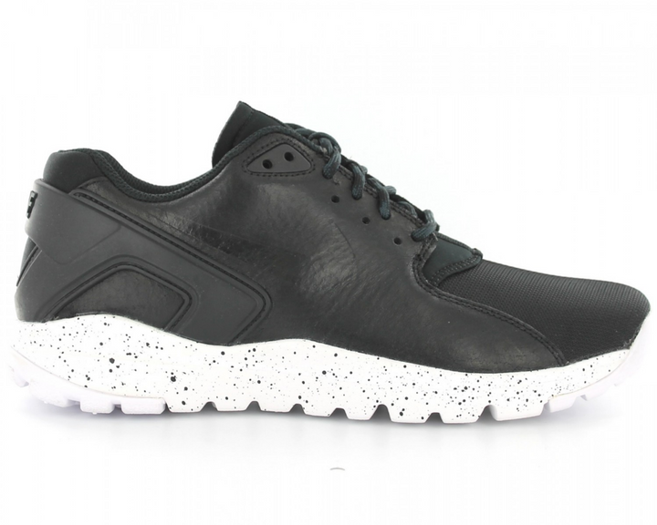 Nike - Koth Ultra Low (Noir/Blanc)
