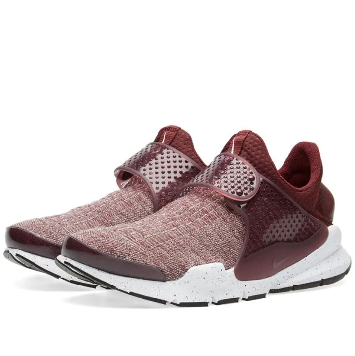 Nike - Sock Dart Premium SE (Night Maroon/University Red)